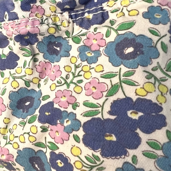 Mini Boden cotton floral shorts size 4 - Picture 5 of 5